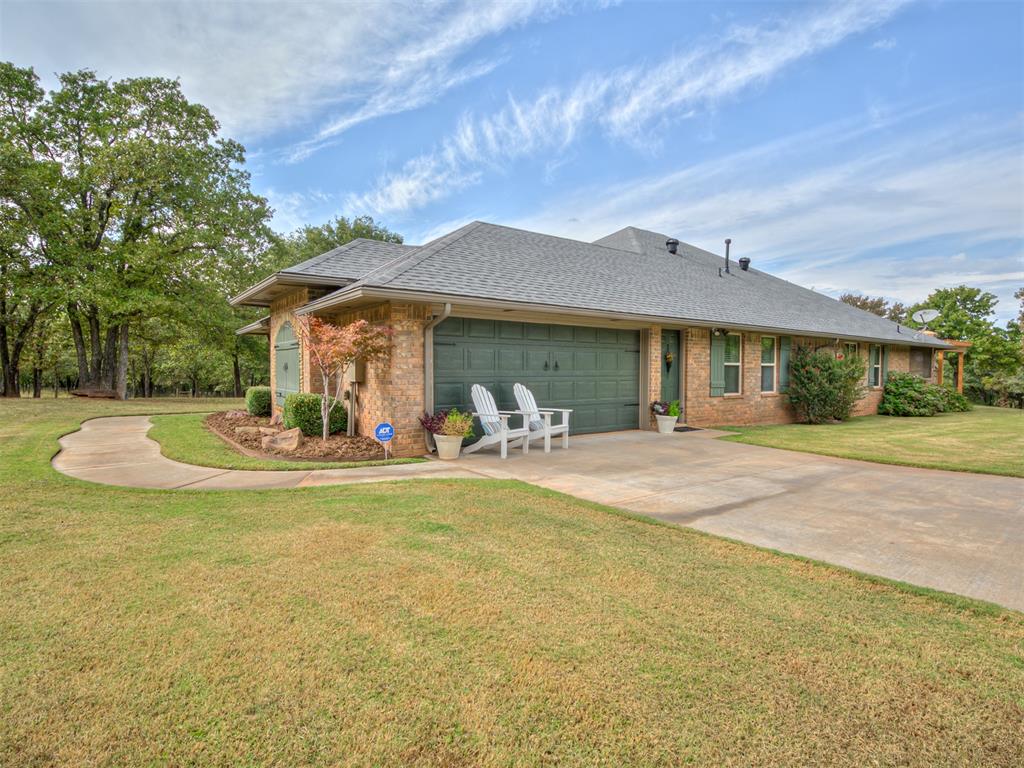 Jones, Oklahoma, 73049, United States, 4 Bedrooms Bedrooms, ,5 BathroomsBathrooms,Residential,For Sale,1987099