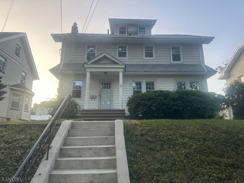 Rutherford Boro, New Jersey, 07070, United States, 3 Bedrooms Bedrooms, ,2 BathroomsBathrooms,Residential,For Sale,1983720