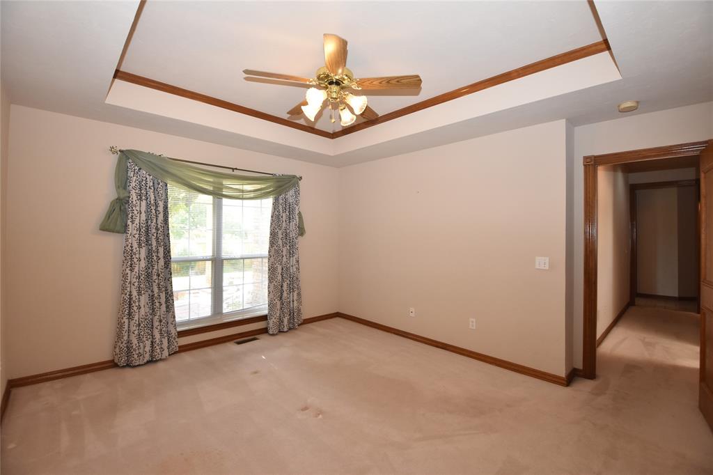 Oklahoma City, Oklahoma, 73142, United States, 5 Bedrooms Bedrooms, ,4 BathroomsBathrooms,Residential,For Sale,1935370