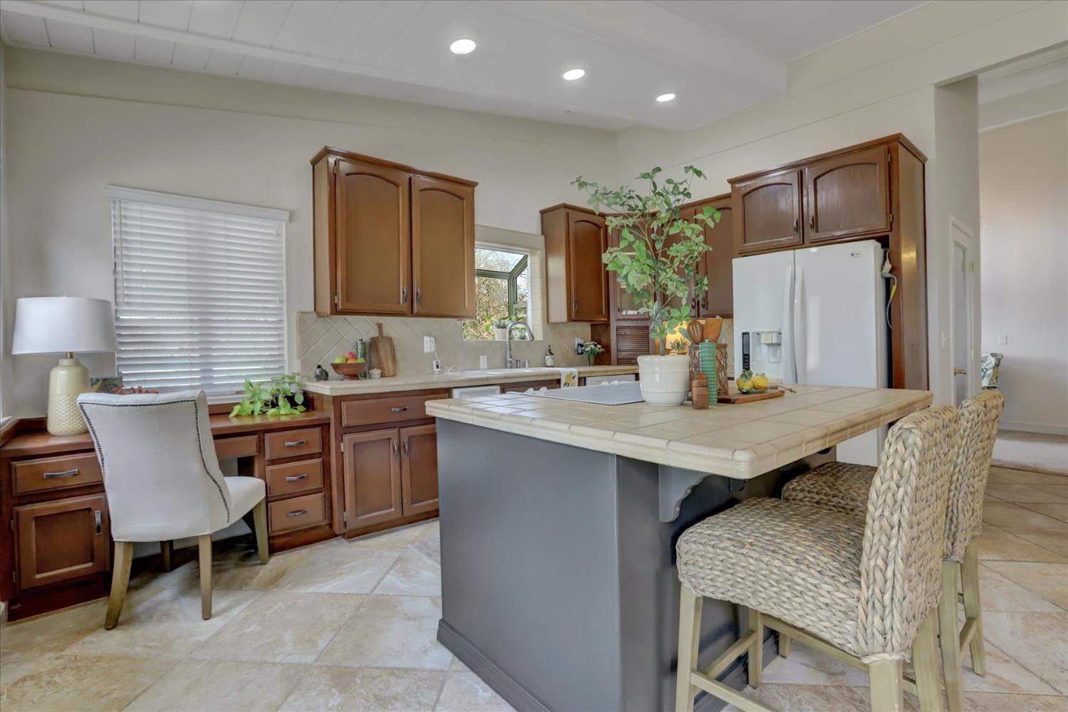 Auburn, California, 95602, United States, 3 Bedrooms Bedrooms, ,4 BathroomsBathrooms,Residential,For Sale,2020675