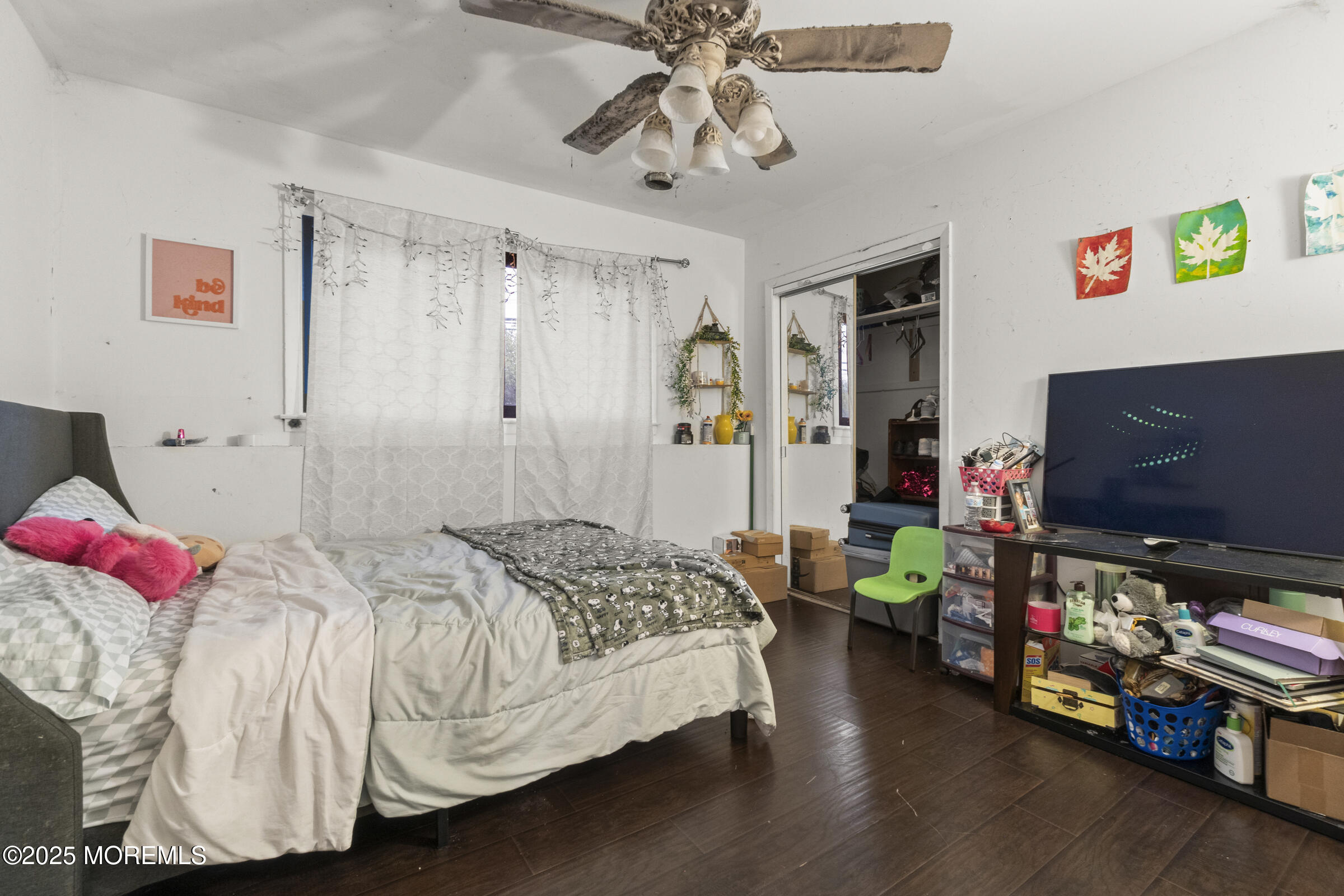 Piscataway Twp, New Jersey, 08854, United States, 5 Bedrooms Bedrooms, ,3 BathroomsBathrooms,Residential,For Sale,1983952