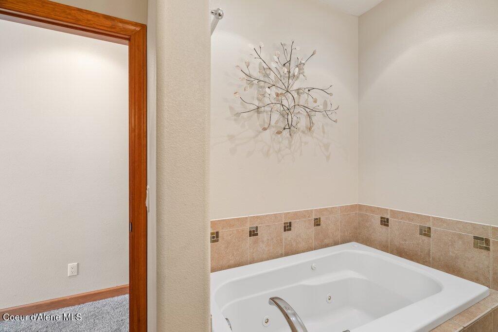 Athol, Idaho, 83801, United States, 4 Bedrooms Bedrooms, ,4 BathroomsBathrooms,Residential,For Sale,1975924