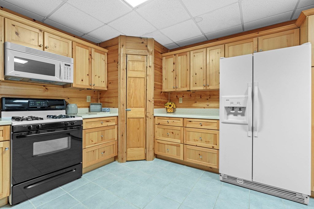 Blue Ridge, Georgia, 30513, United States, 3 Bedrooms Bedrooms, ,3 BathroomsBathrooms,Residential,For Sale,1980618