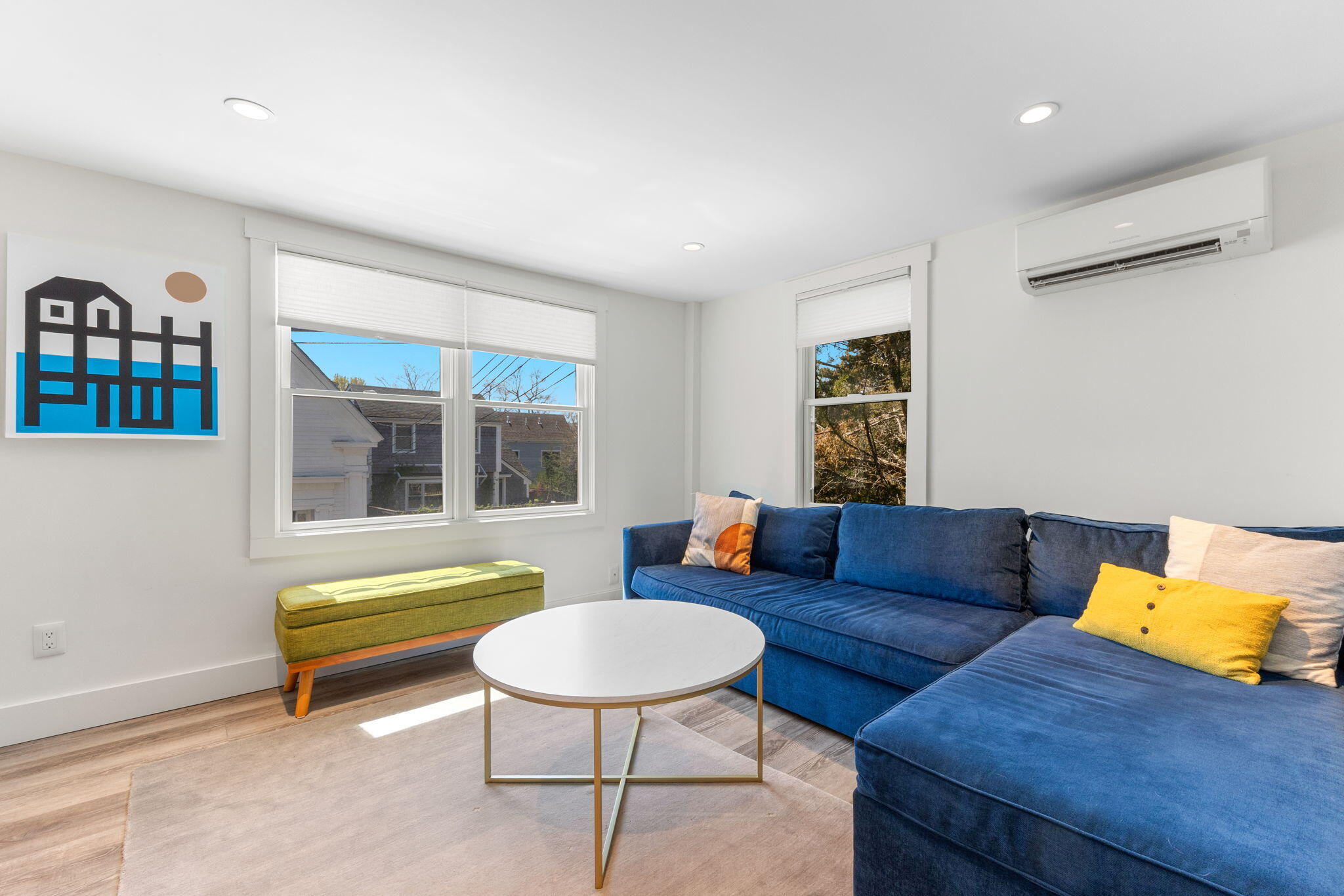  Private West End Escape with Expansive Deck and Natural Light - 物件實景