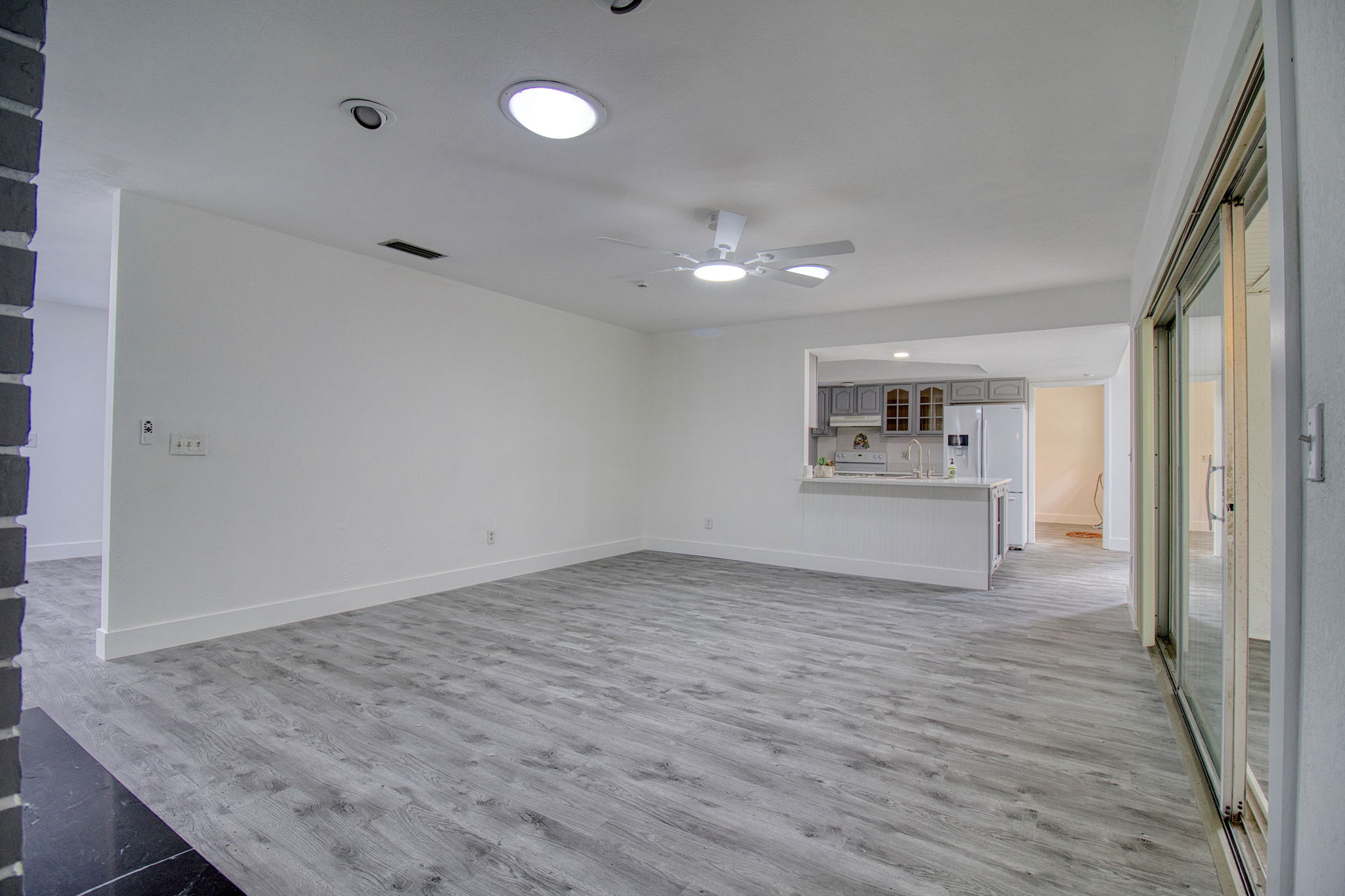 Tampa, Florida, 33613, United States, 4 Bedrooms Bedrooms, ,1 BathroomBathrooms,Residential,For Sale,2006363