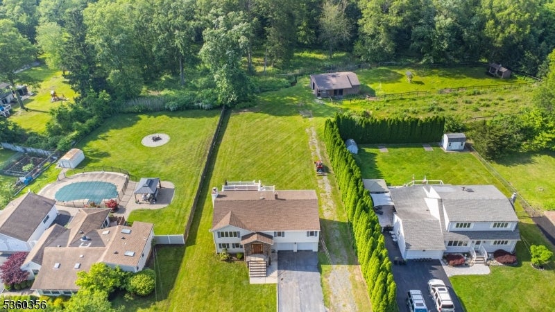 Montville Twp., New Jersey, 07082, United States, 4 Bedrooms Bedrooms, ,3 BathroomsBathrooms,Residential,For Sale,1834822