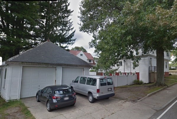 Attleboro, Massachusetts, 02703, United States, 9 Bedrooms Bedrooms, ,5 BathroomsBathrooms,Residential,For Sale,1844599