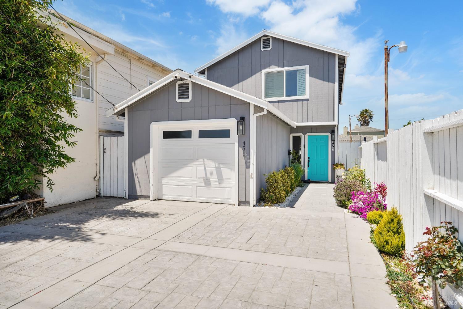 Richmond, California, 94805, United States, 3 Bedrooms Bedrooms, ,3 BathroomsBathrooms,Residential,For Sale,1938179