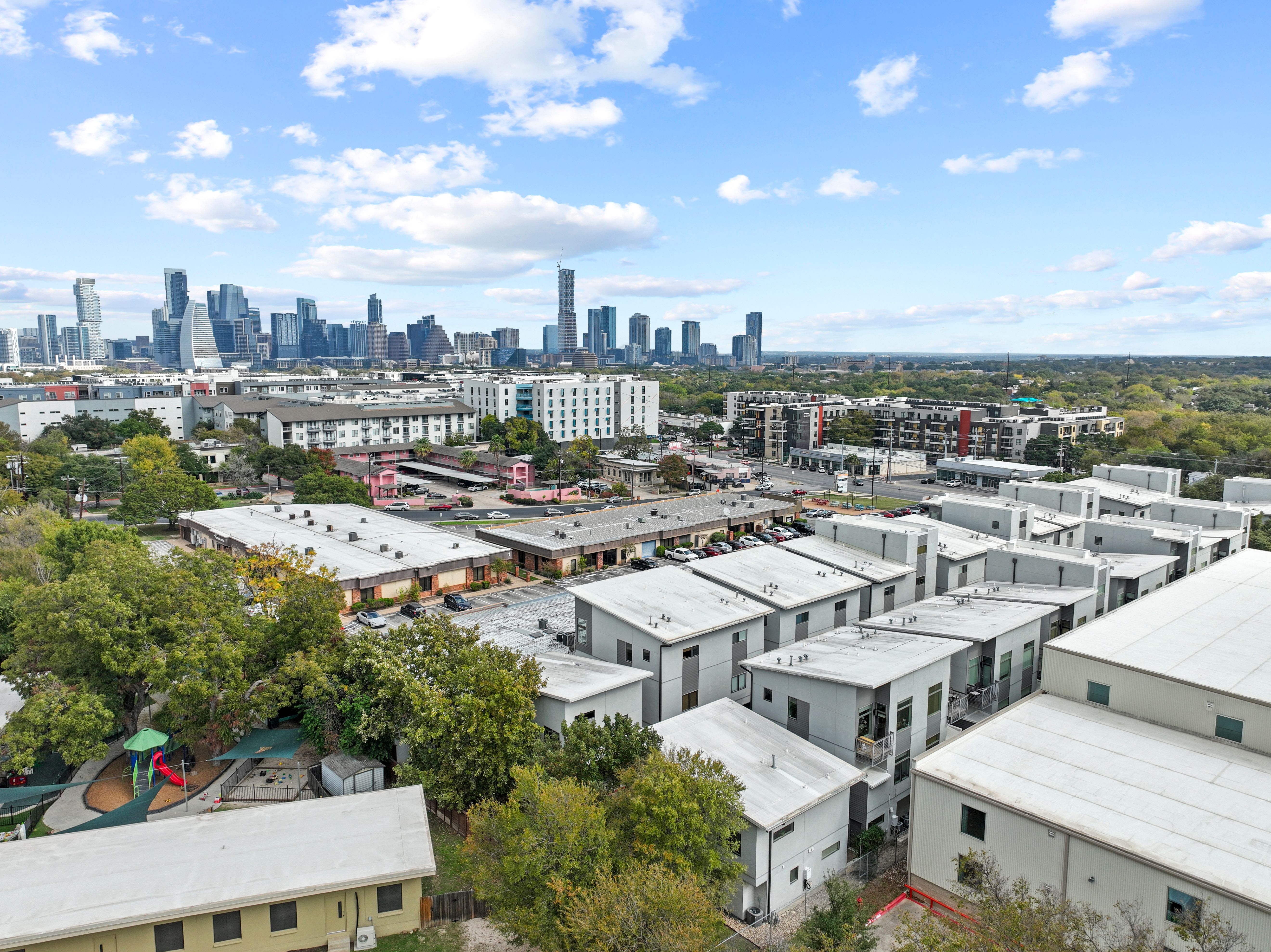  Prime Location with Skyline View - 物件實景
