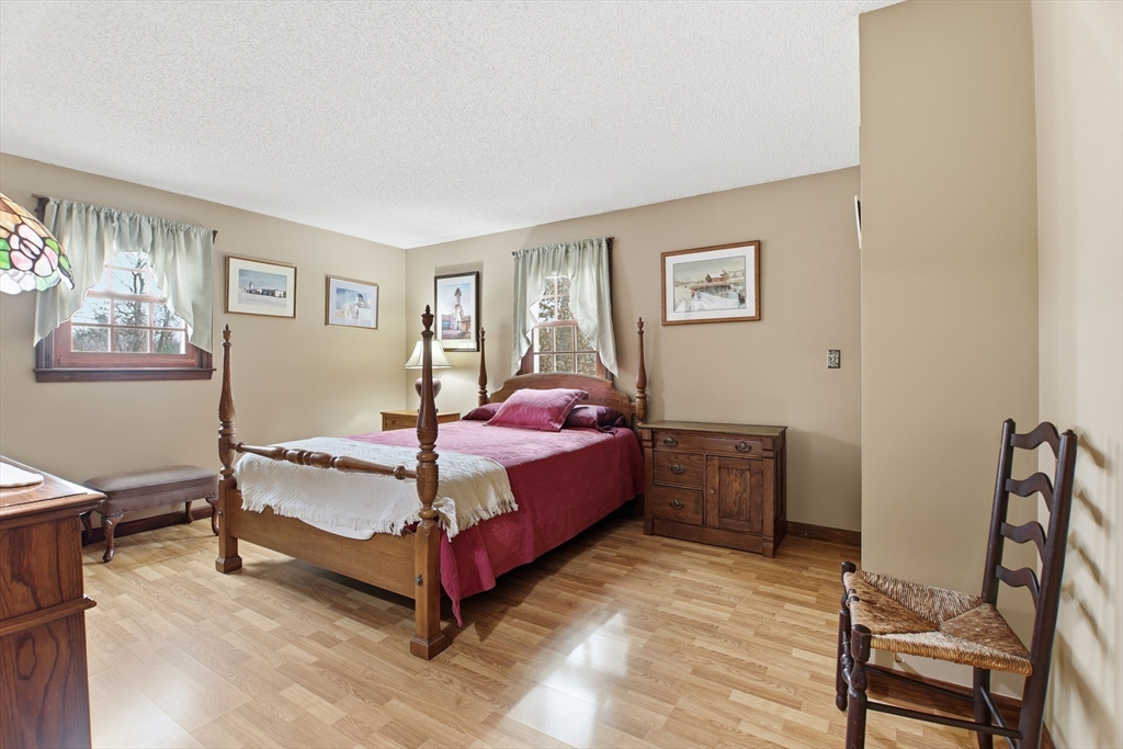 Monson, Massachusetts, 01057, United States, 5 Bedrooms Bedrooms, ,2 BathroomsBathrooms,Residential,For Sale,1988308