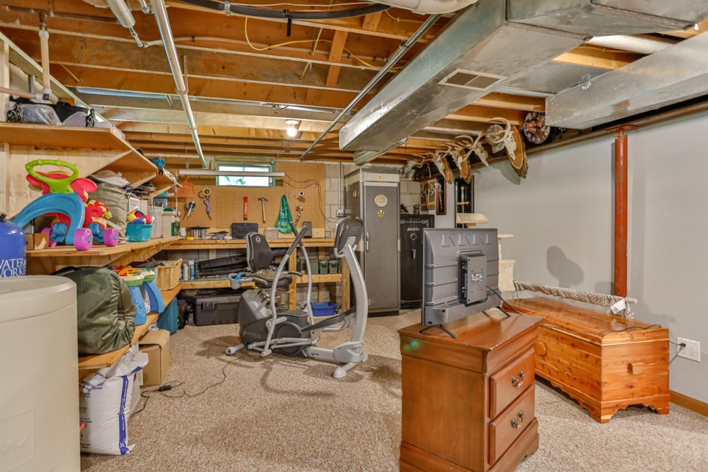 Wausau, Wisconsin, 54401, United States, 3 Bedrooms Bedrooms, ,3 BathroomsBathrooms,Residential,For Sale,1874102