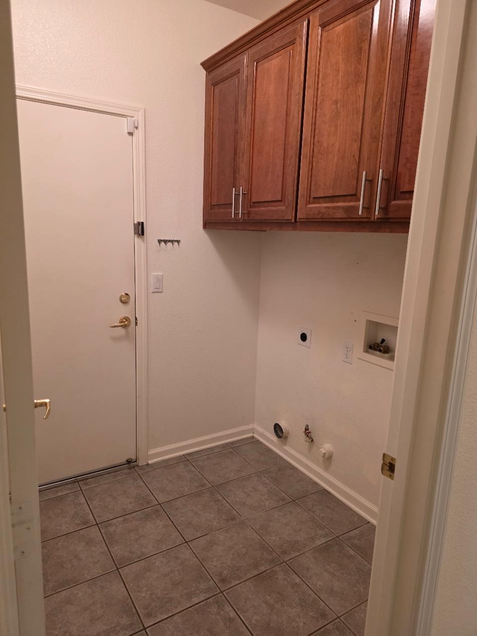 Lincoln, California, 95648, United States, 2 Bedrooms Bedrooms, ,3 BathroomsBathrooms,Residential,For Sale,1996644