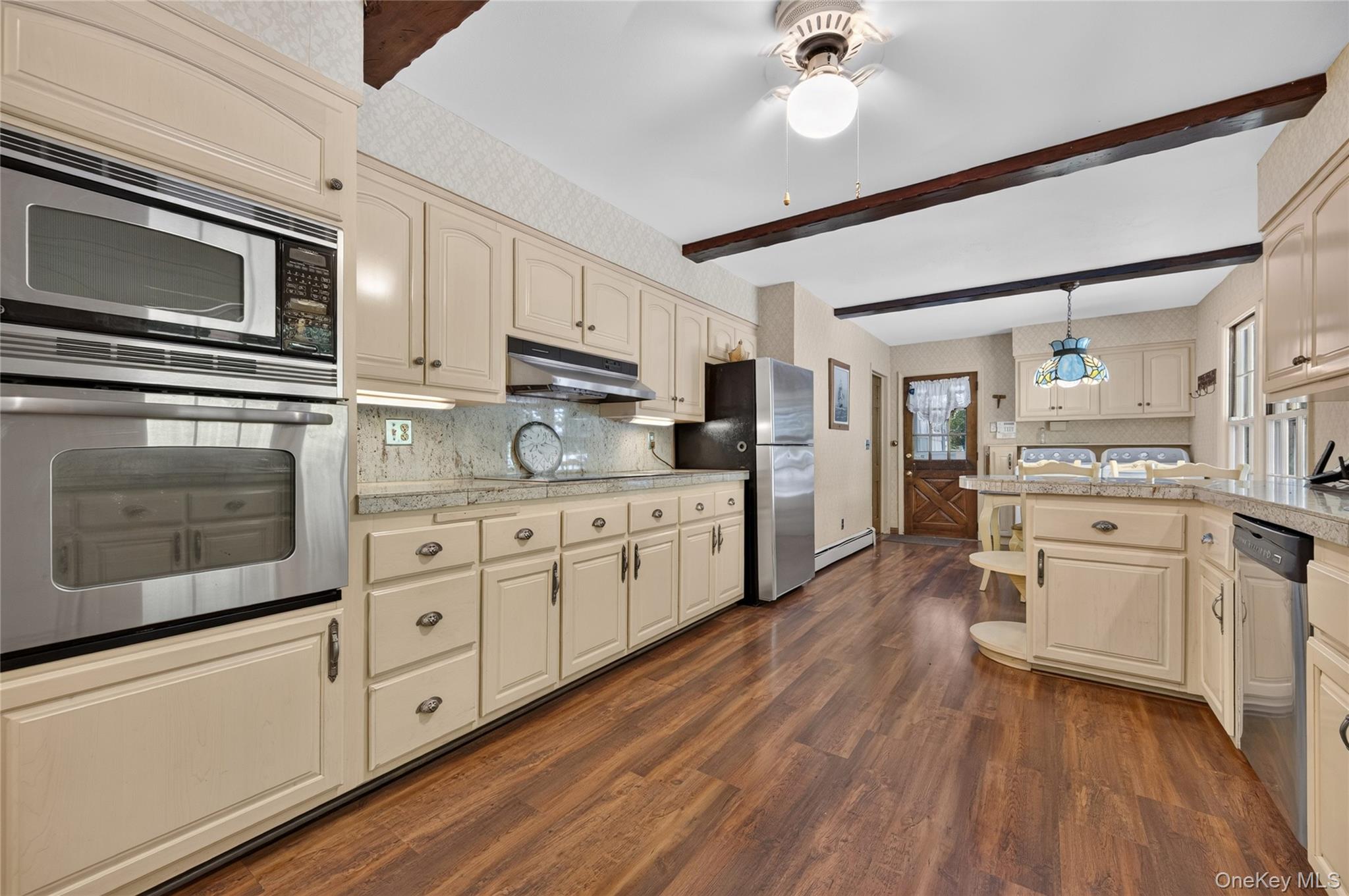  325 Birch Hill Road, Locust Valley, NY, 11560 - 物件實景