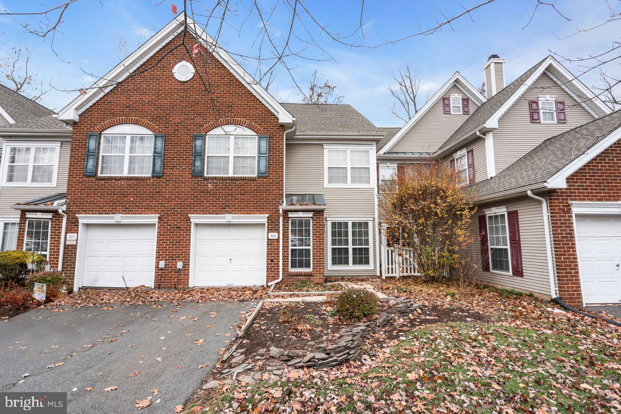 Pennington, New Jersey, 08534, United States, 3 Bedrooms Bedrooms, ,3 BathroomsBathrooms,Residential,For Sale,1987595