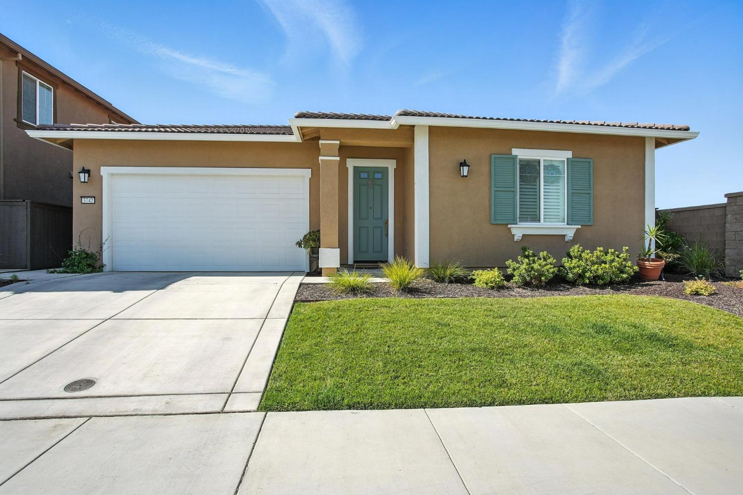 Sacramento, California, 95835, United States, 3 Bedrooms Bedrooms, ,2 BathroomsBathrooms,Residential,For Sale,1972614