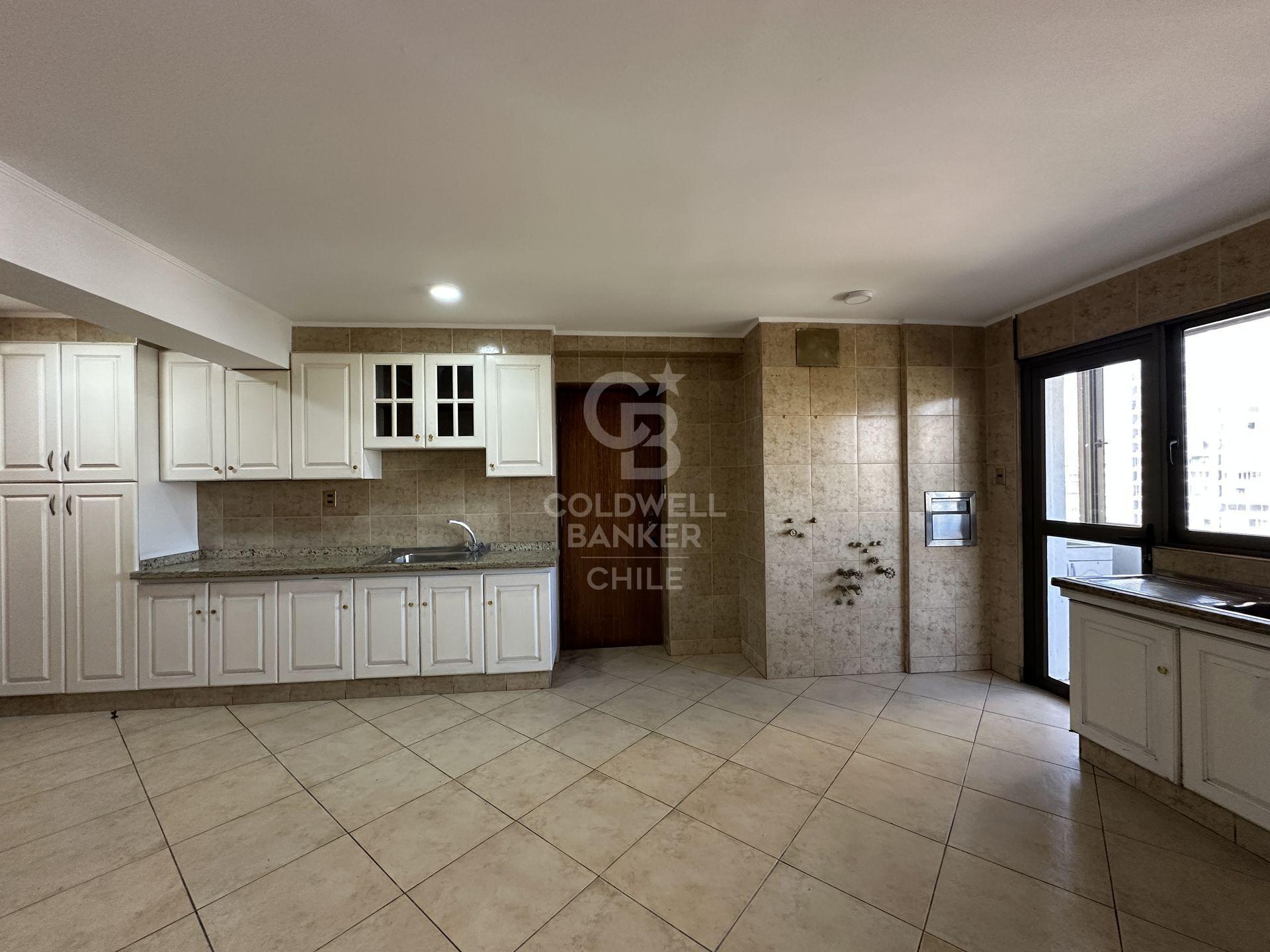 Viña Del Mar, Chile, 4 Bedrooms Bedrooms, ,4 BathroomsBathrooms,Residential,For Sale,1954964