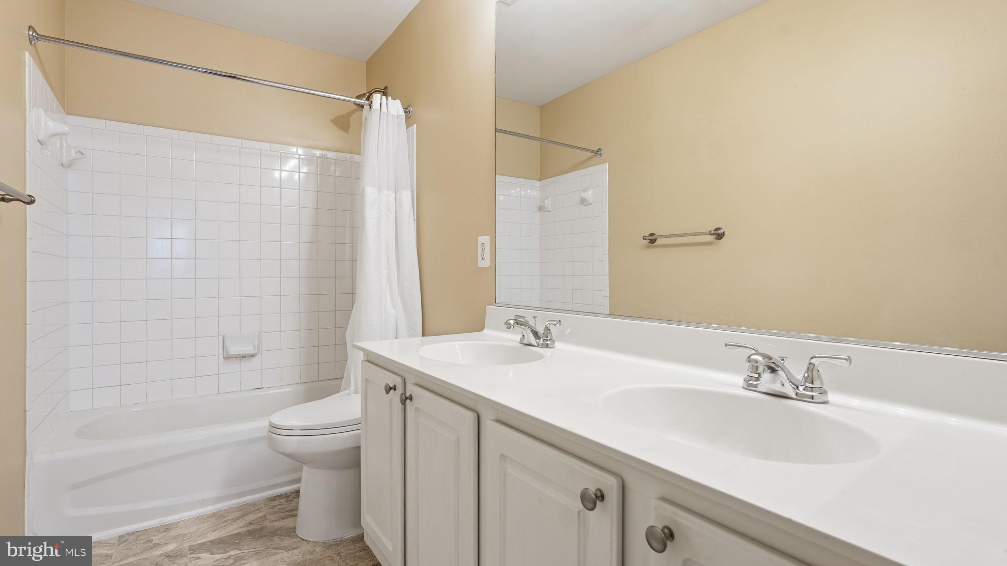 Lorton, Virginia, 22079, United States, 4 Bedrooms Bedrooms, ,3 BathroomsBathrooms,Residential,For Sale,2005654