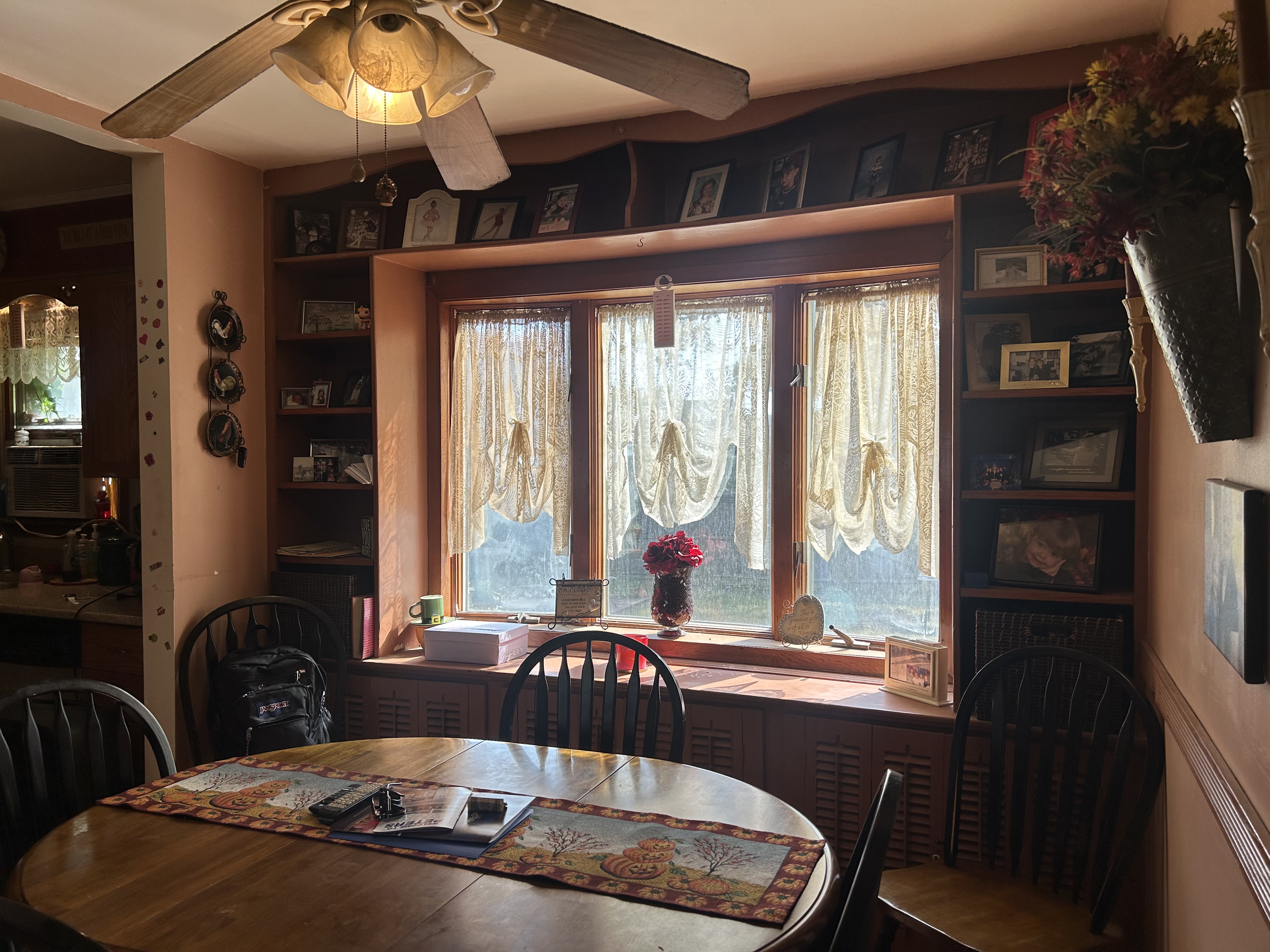 Copiague, New York, 11726, United States, 4 Bedrooms Bedrooms, ,2 BathroomsBathrooms,Residential,For Sale,1957833