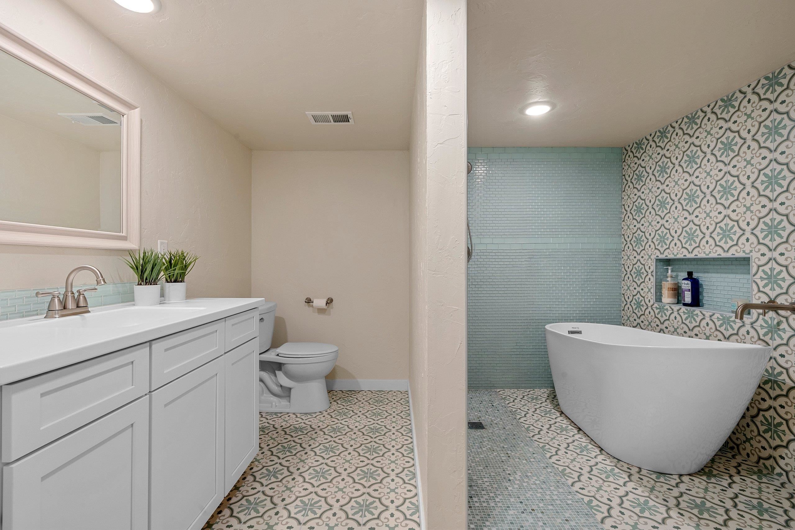 GREEN BAY, Wisconsin, 54301, United States, 3 Bedrooms Bedrooms, ,3 BathroomsBathrooms,Residential,For Sale,1969086