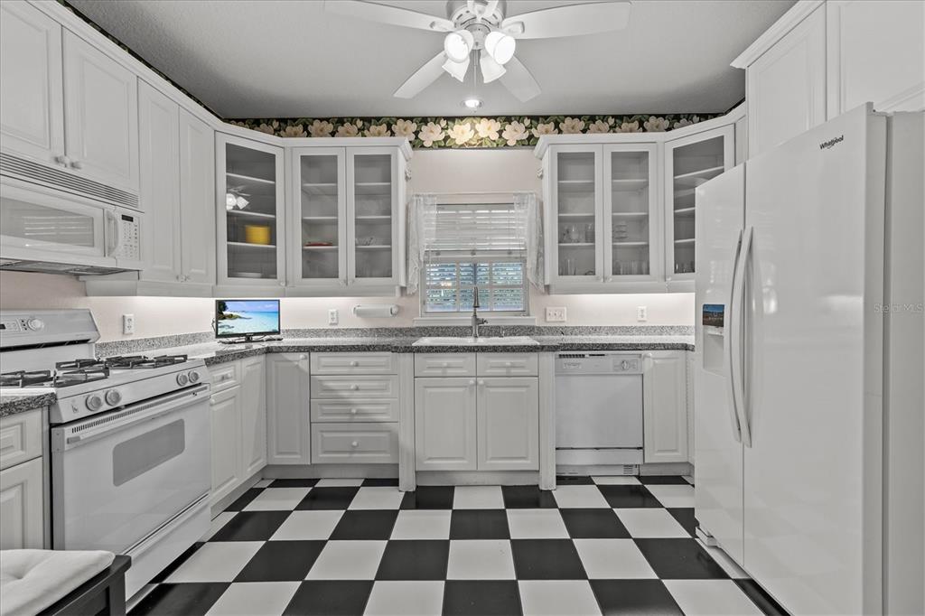 Tarpon Springs, Florida, 34689, United States, 3 Bedrooms Bedrooms, ,3 BathroomsBathrooms,Residential,For Sale,1947969