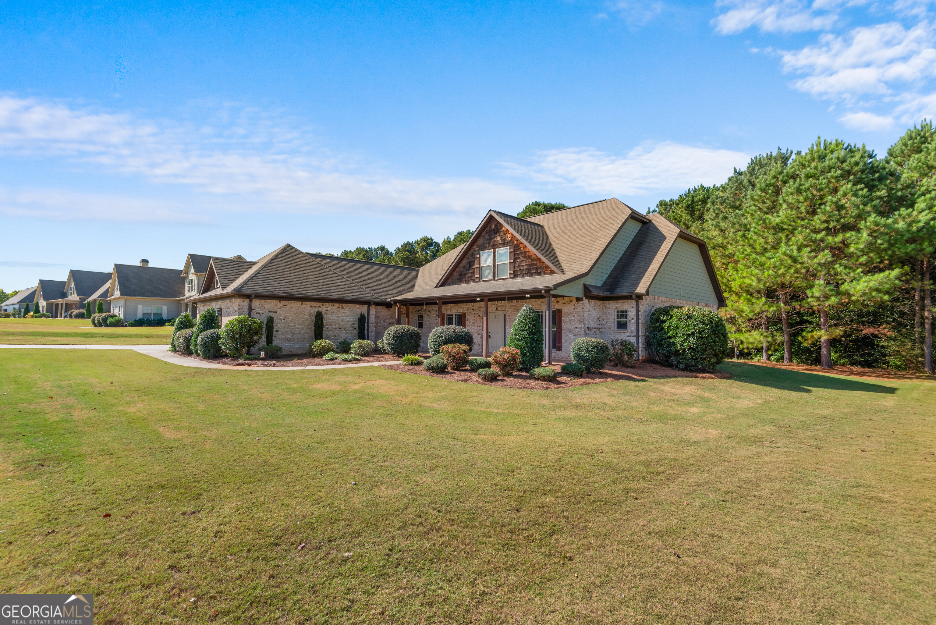 Williamson, Georgia, 30292, United States, 5 Bedrooms Bedrooms, ,4 BathroomsBathrooms,Residential,For Sale,1981614