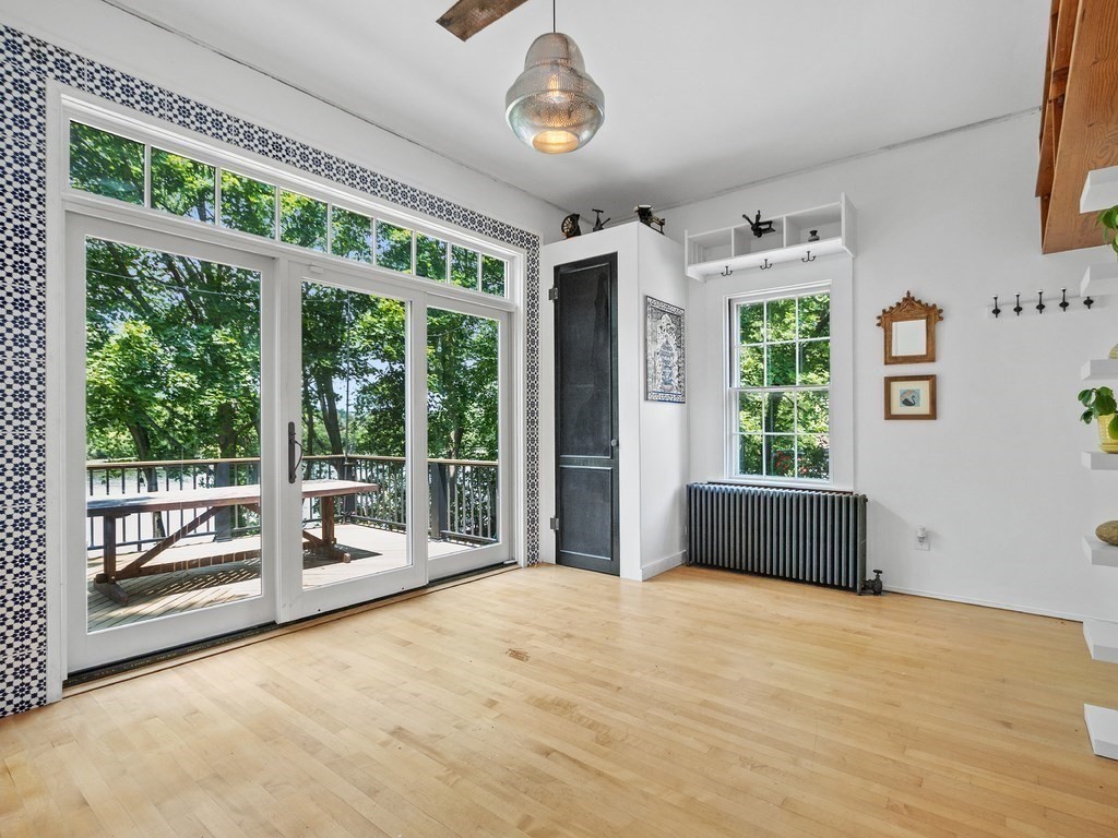 Waltham, Massachusetts, 02453, United States, 6 Bedrooms Bedrooms, ,3 BathroomsBathrooms,Residential,For Sale,1892222