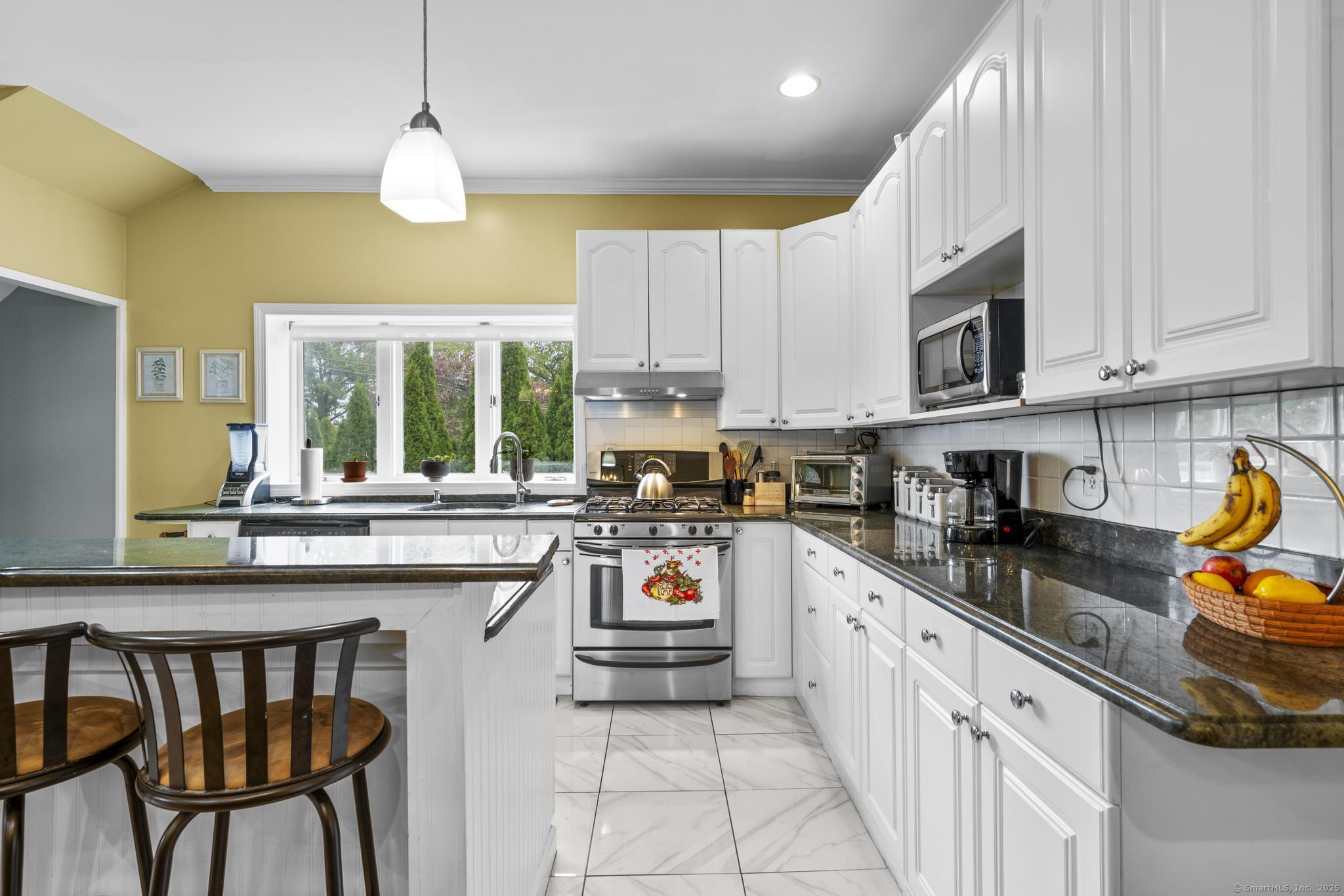 Fairfield, Connecticut, 06825, United States, 3 Bedrooms Bedrooms, ,2 BathroomsBathrooms,Residential,For Sale,1990331