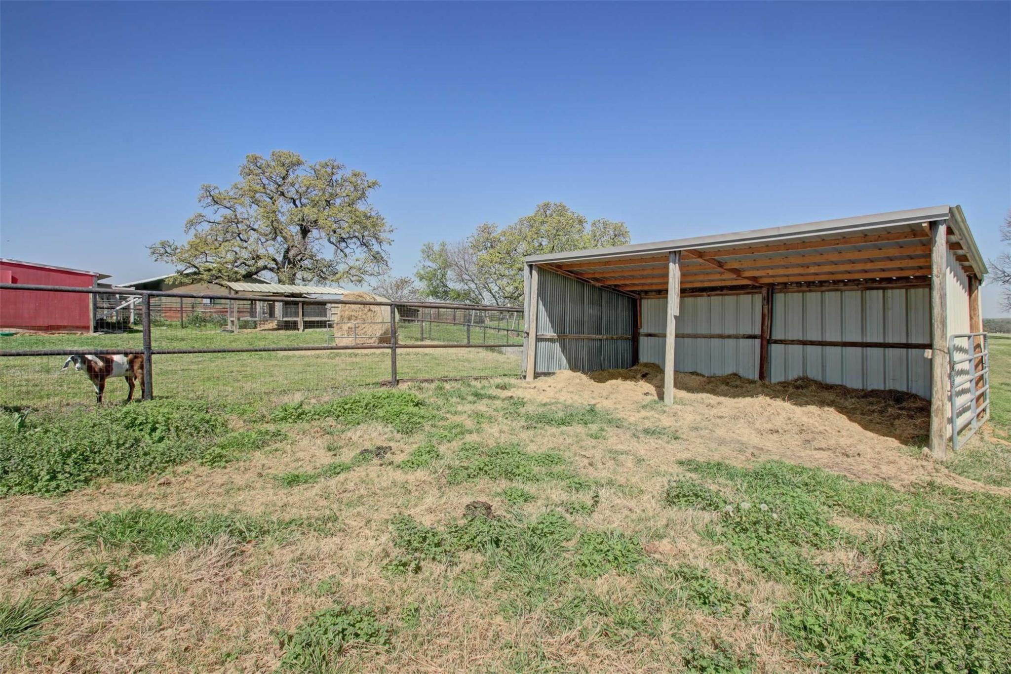 Springtown, Texas, 76082, United States, 3 Bedrooms Bedrooms, ,2 BathroomsBathrooms,Residential,For Sale,2049290