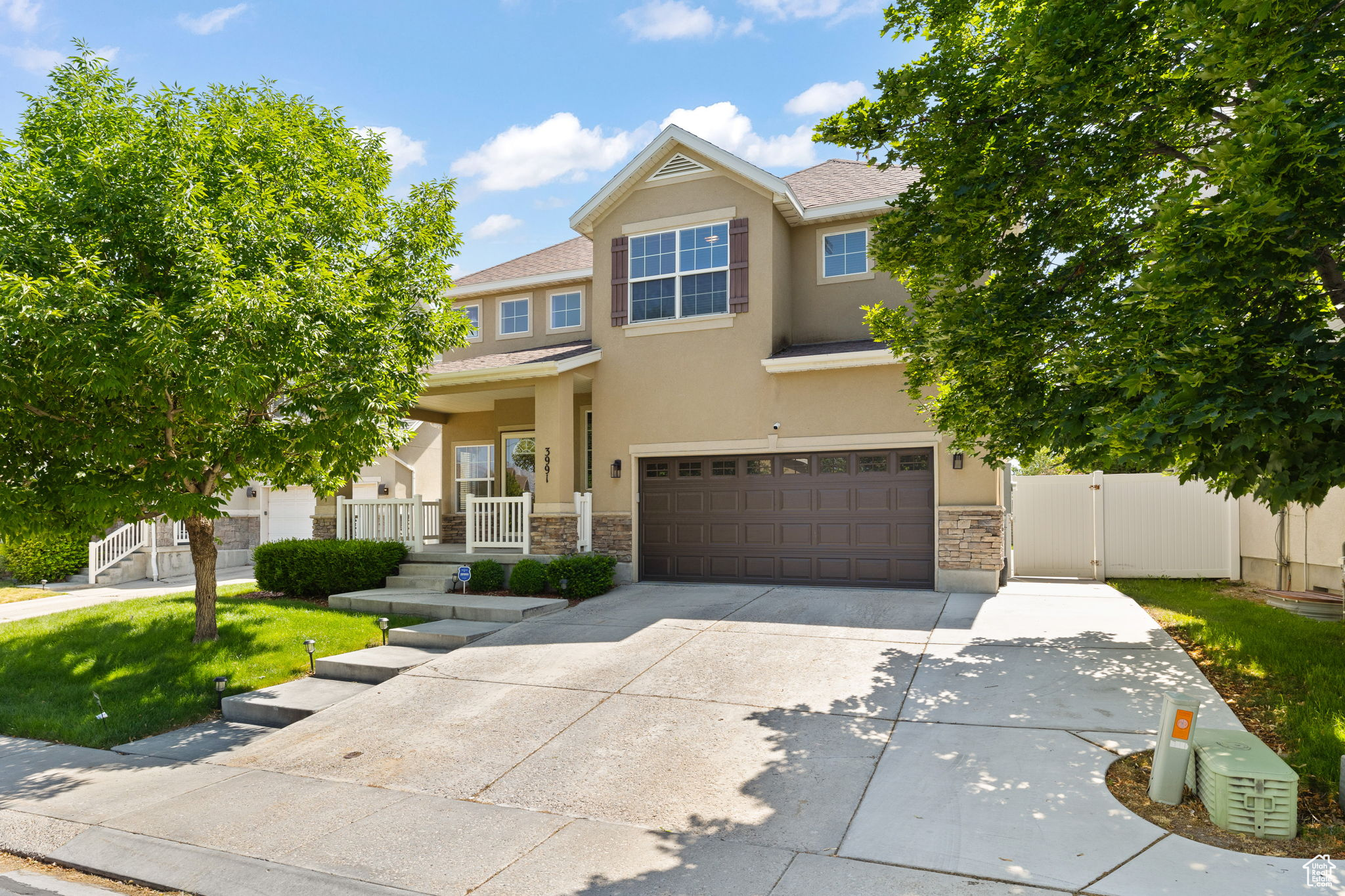 West Jordan, Utah, 84084, United States, 4 Bedrooms Bedrooms, ,3 BathroomsBathrooms,Residential,For Sale,1867498