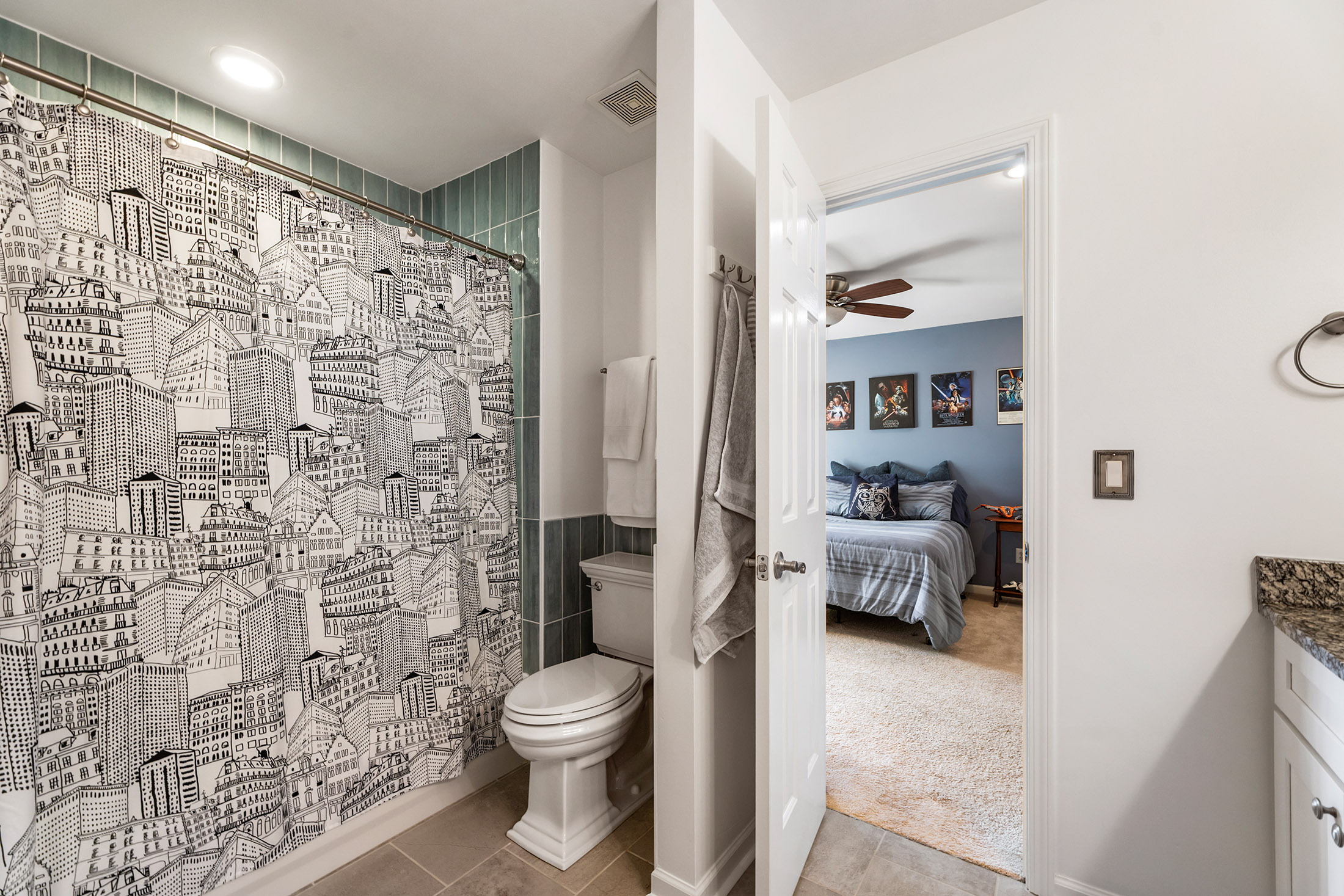  Completely Renovated Home in Desirable Location - 物件實景