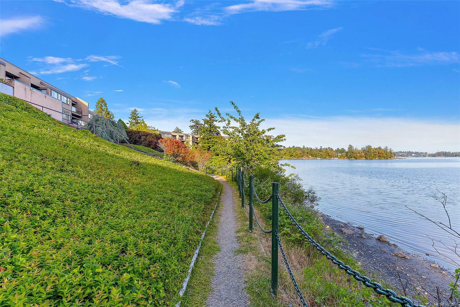 VIEW ROYAL, British Columbia, V9B 5H7, CA, 2 Bedrooms Bedrooms, ,Residential,For Sale,1874992