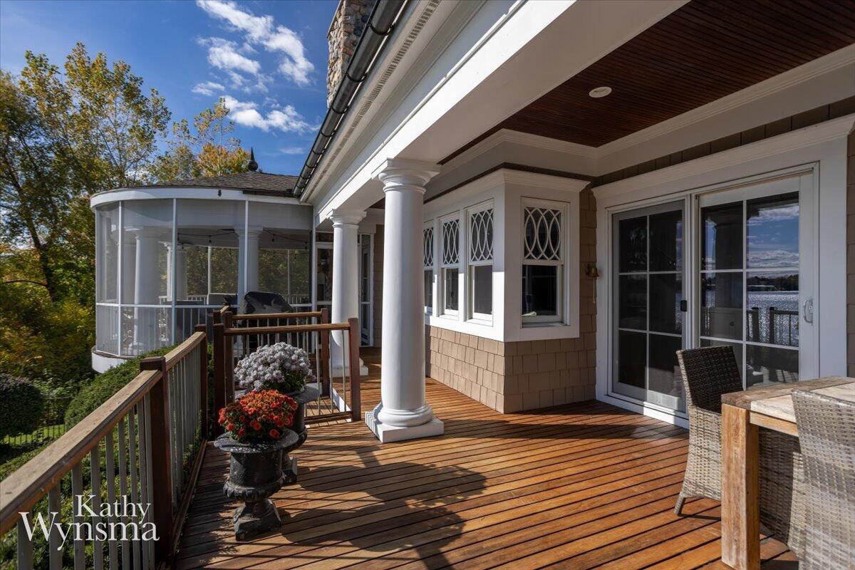 East Grand Rapids, Michigan, 49506, United States, 5 Bedrooms Bedrooms, ,5 BathroomsBathrooms,Residential,For Sale,1933647