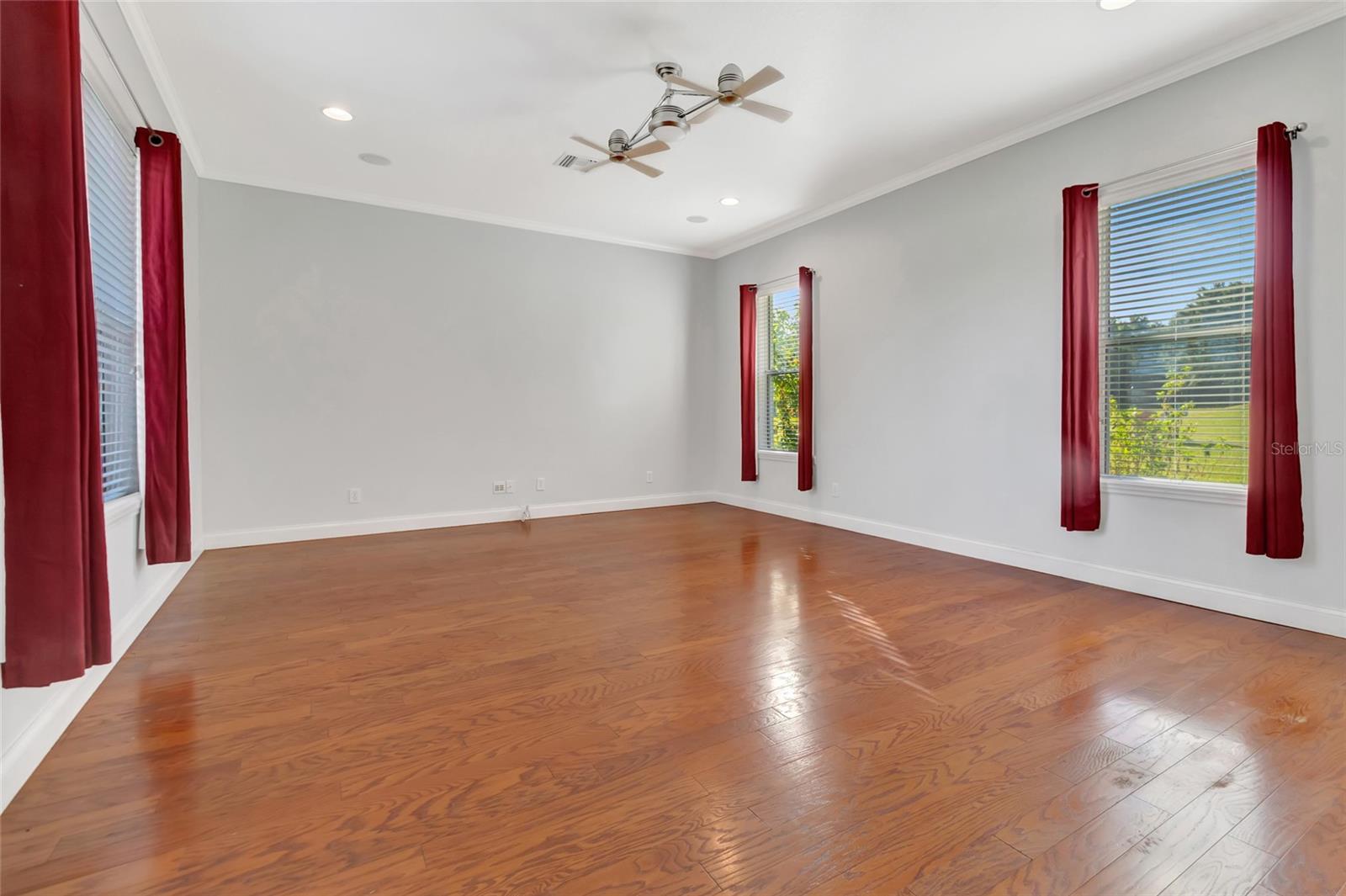 GROVELAND, Florida, 34736, United States, 4 Bedrooms Bedrooms, ,4 BathroomsBathrooms,Residential,For Sale,1917784