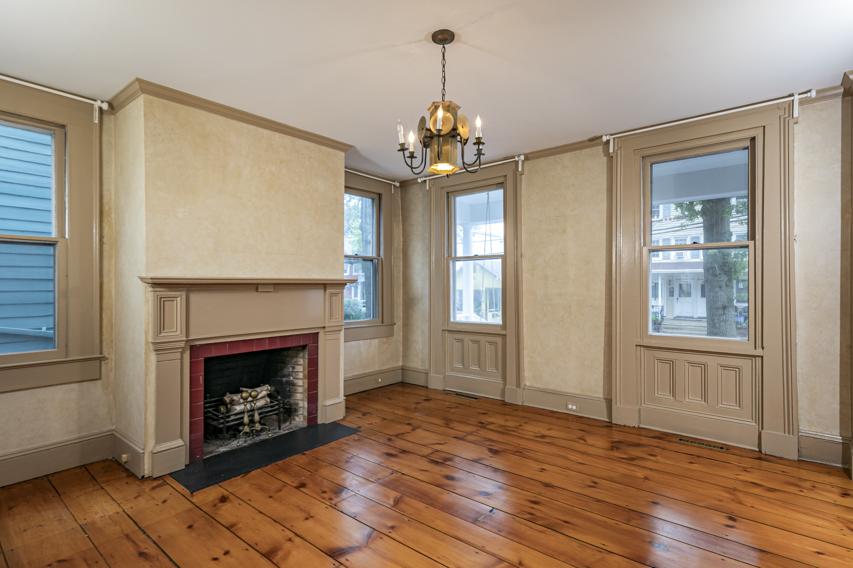  Historic Charm and a Hidden Studio in the Heart of Pennington - 物件實景