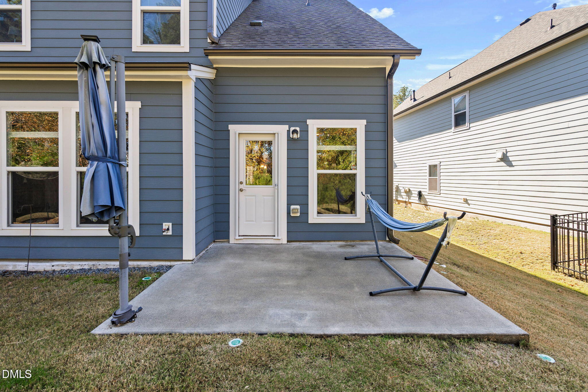 New Hill, North Carolina, 27562, United States, 5 Bedrooms Bedrooms, ,3 BathroomsBathrooms,Residential,For Sale,1988956