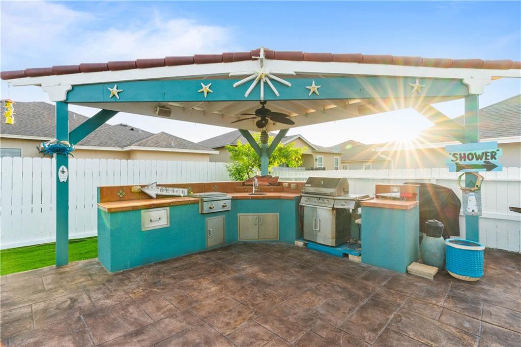 Corpus Christi, Texas, 78418, United States, 4 Bedrooms Bedrooms, ,4 BathroomsBathrooms,Residential,For Sale,1918827