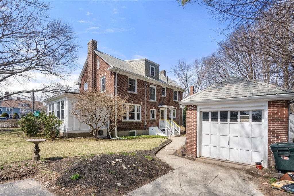 Milton, Massachusetts, 02186, United States, 3 Bedrooms Bedrooms, ,3 BathroomsBathrooms,Residential,For Sale,1941050