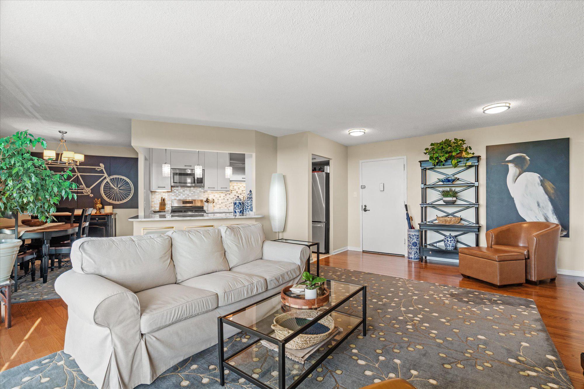  501 Slaters Lane, Alexandria, VA, 22314 - 物件實景