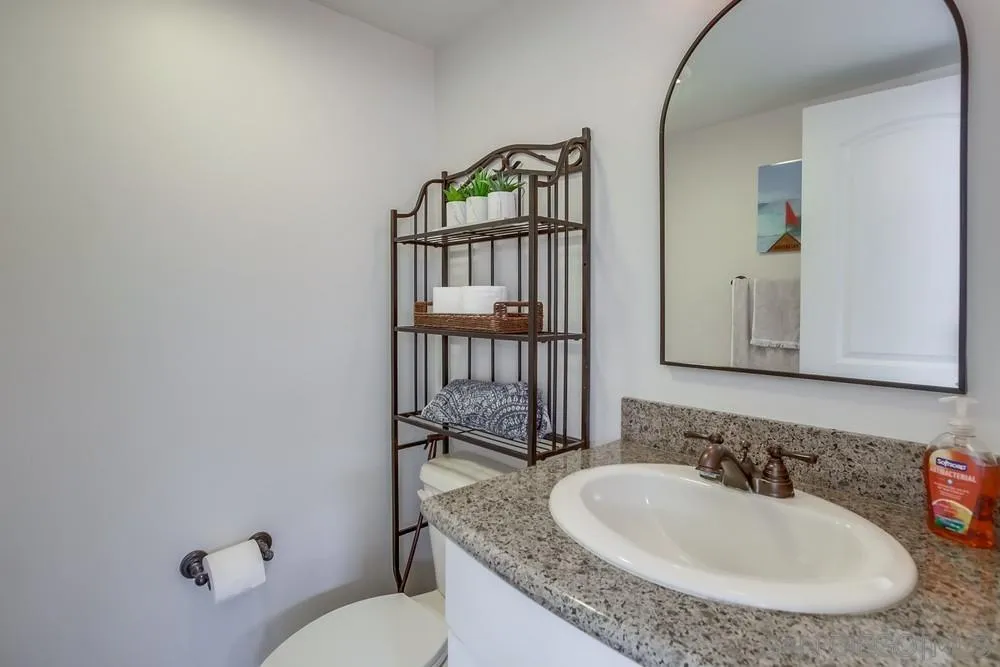 San Diego, California, 92109, United States, 2 Bedrooms Bedrooms, ,3 BathroomsBathrooms,Residential,For Sale,1901118