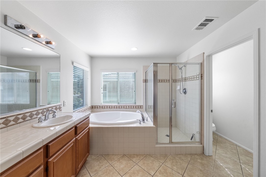 Murrieta, California, 92562, United States, 5 Bedrooms Bedrooms, ,3 BathroomsBathrooms,Residential,For Sale,1983032