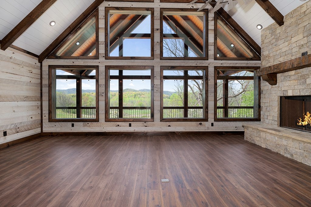 Blue Ridge, Georgia, 30513, United States, 4 Bedrooms Bedrooms, ,4 BathroomsBathrooms,Residential,For Sale,1804354