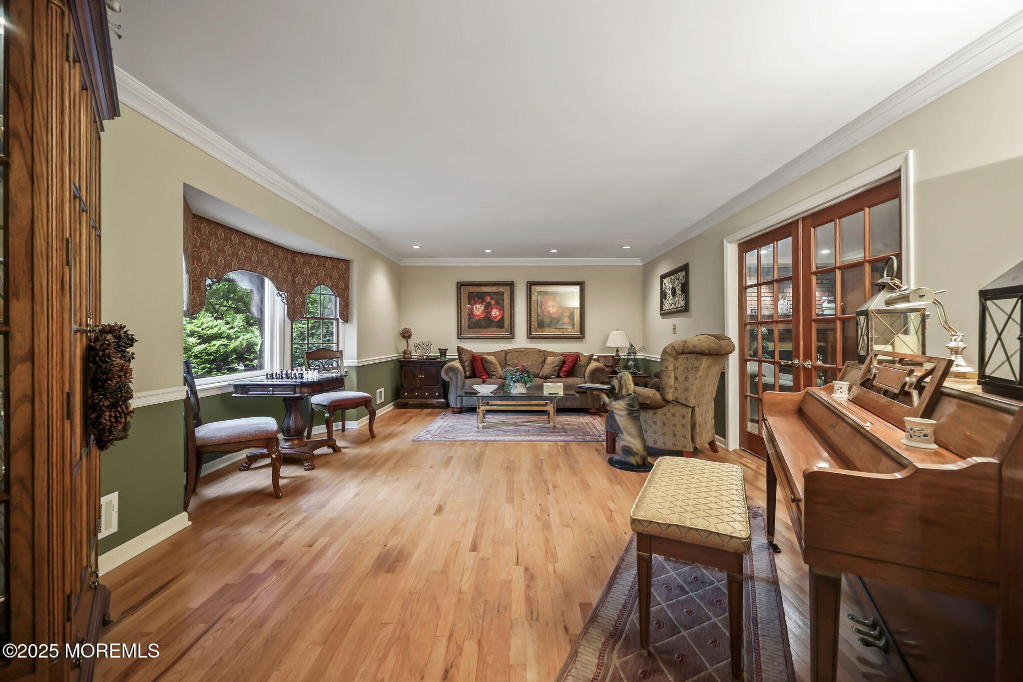 Marlboro, New Jersey, 07746, United States, 5 Bedrooms Bedrooms, ,3 BathroomsBathrooms,Residential,For Sale,1924539