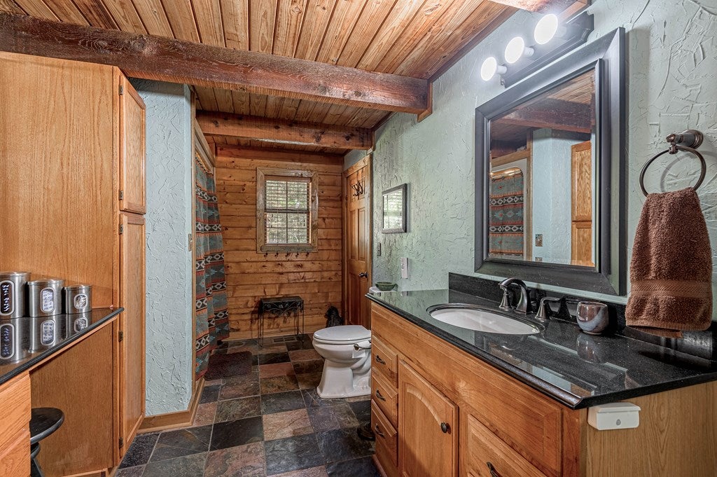 Nacogdoches, Texas, 75964, United States, 3 Bedrooms Bedrooms, ,2 BathroomsBathrooms,Residential,For Sale,1753235