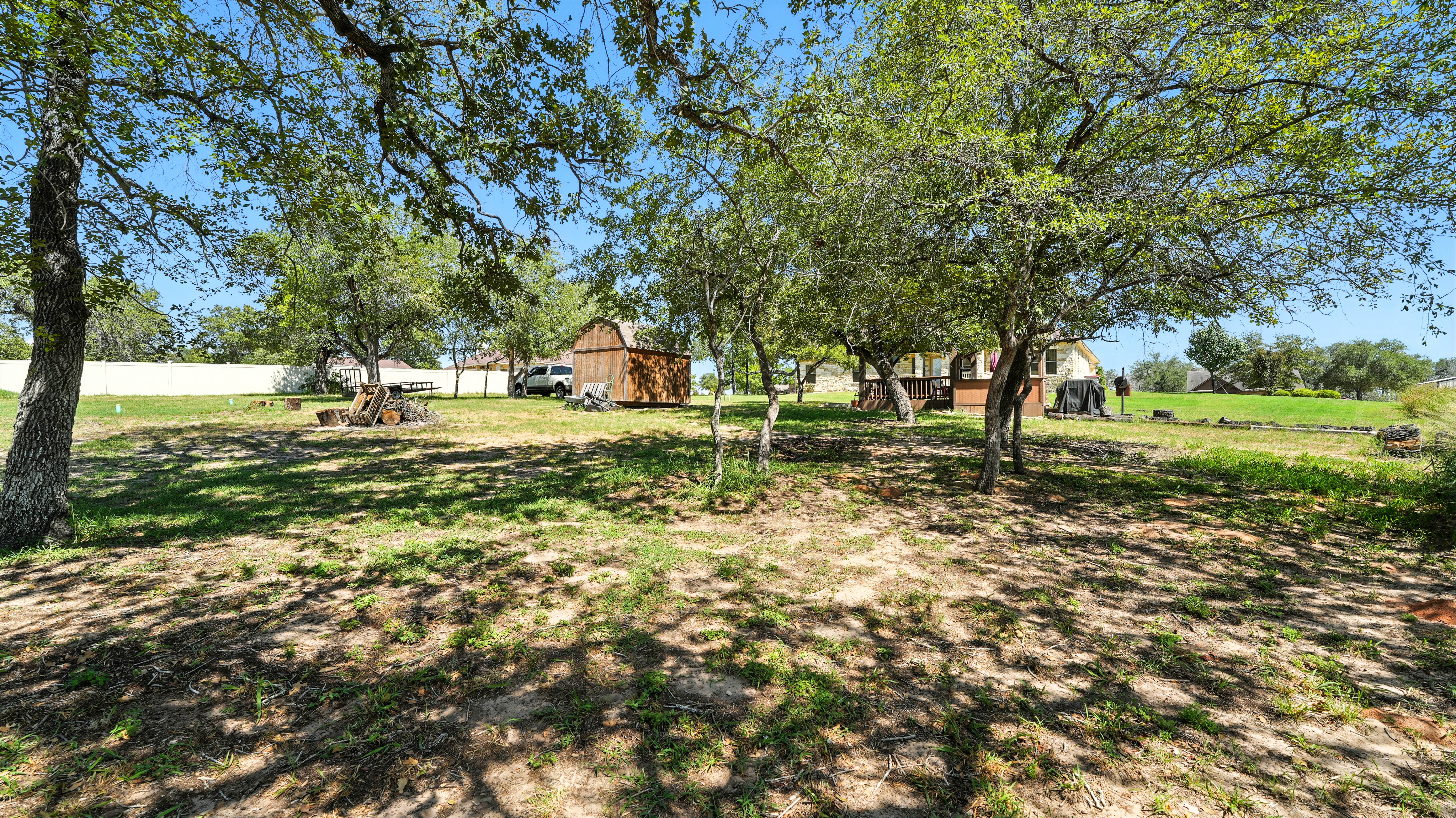 Floresville, Texas, 78114, United States, 3 Bedrooms Bedrooms, ,2 BathroomsBathrooms,Residential,For Sale,1978847