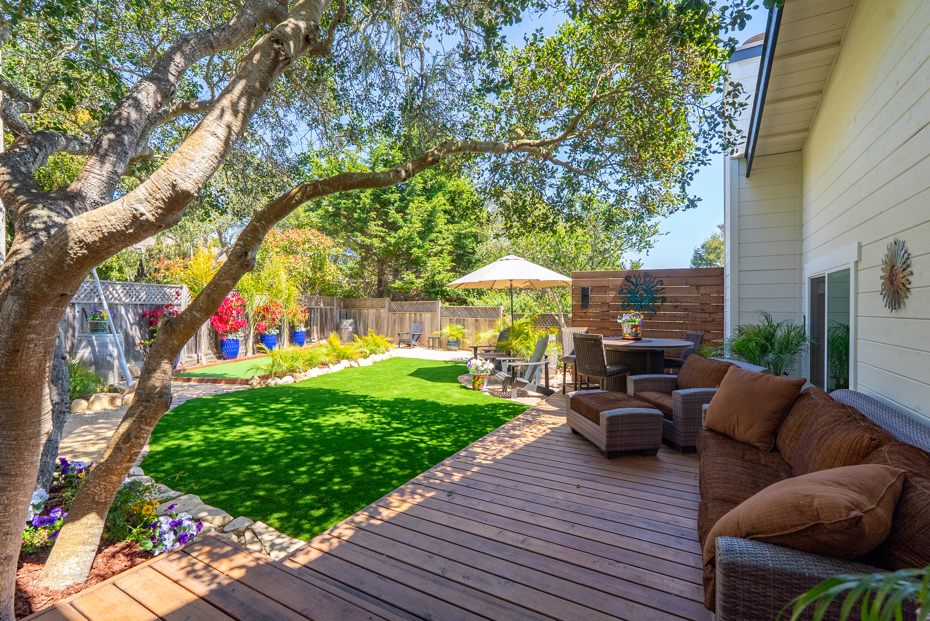  5282 Hillcrest Drive - 物件實景