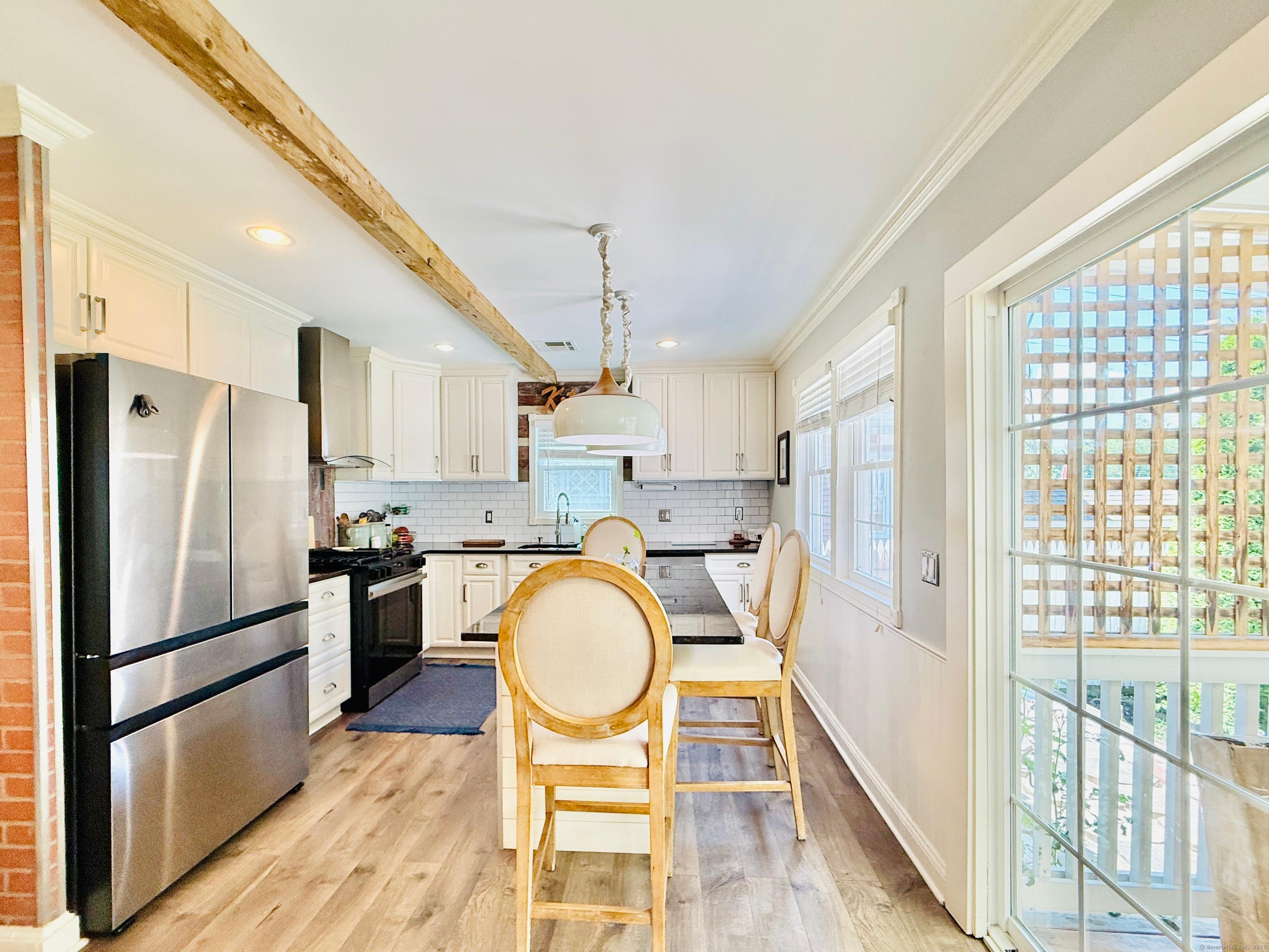 Darien, Connecticut, 06820, United States, 4 Bedrooms Bedrooms, ,3 BathroomsBathrooms,Residential,For Sale,1937000