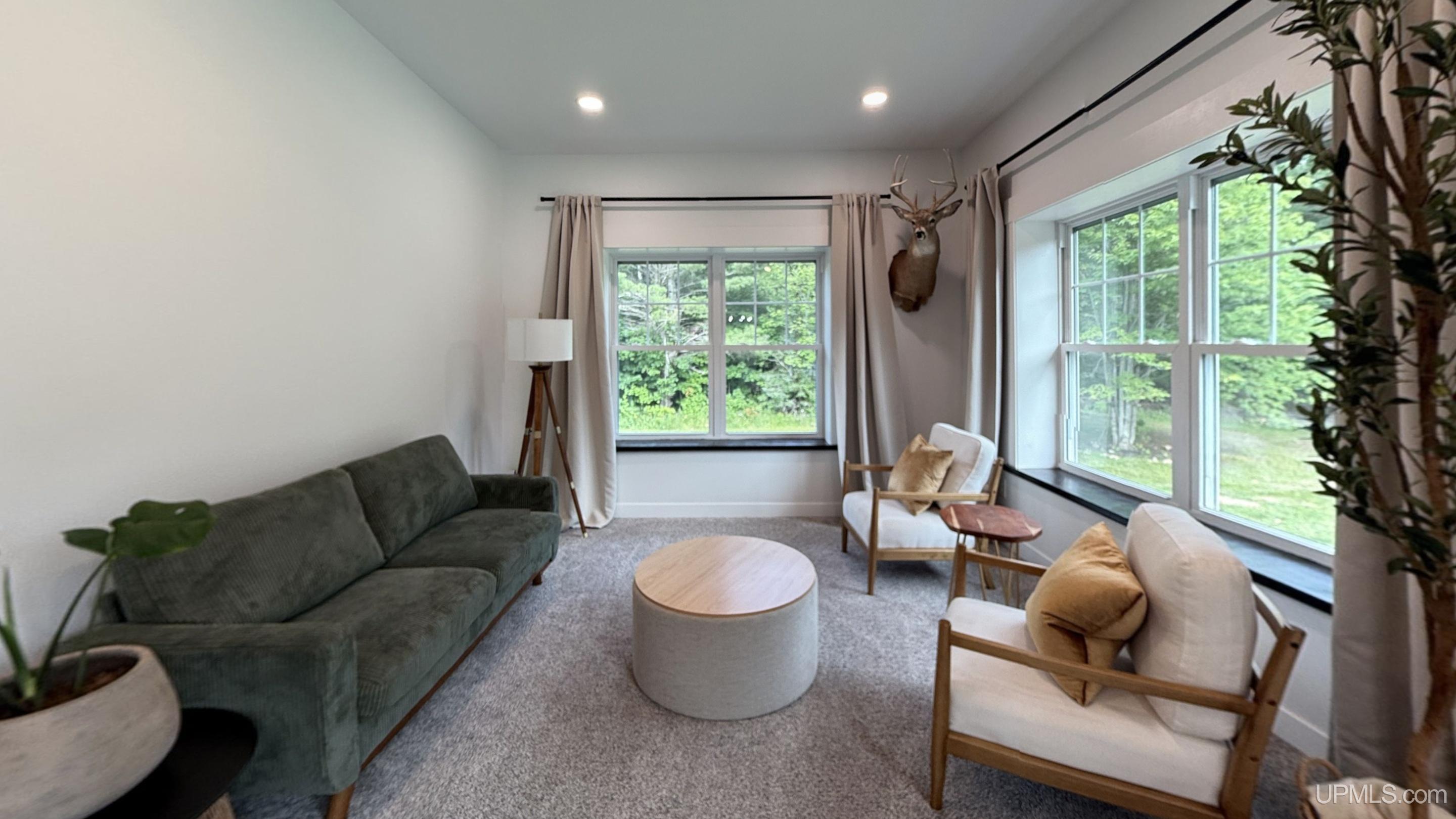 Hancock, Michigan, 49930, United States, 3 Bedrooms Bedrooms, ,3 BathroomsBathrooms,Residential,For Sale,1901071
