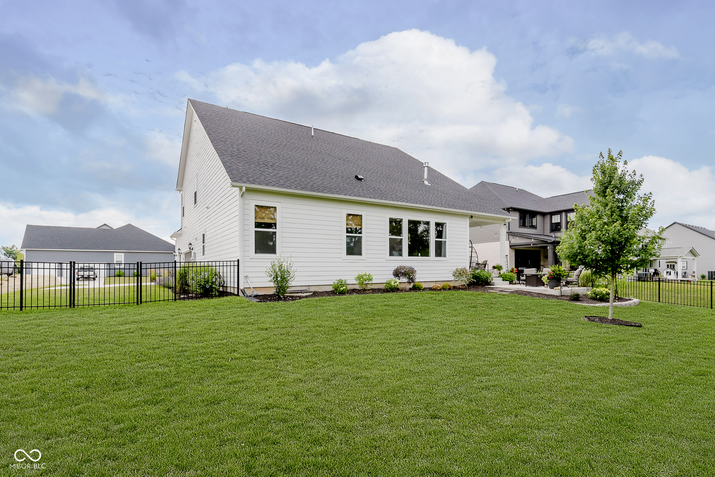 Noblesville, Indiana, 46060, United States, 5 Bedrooms Bedrooms, ,5 BathroomsBathrooms,Residential,For Sale,1899992