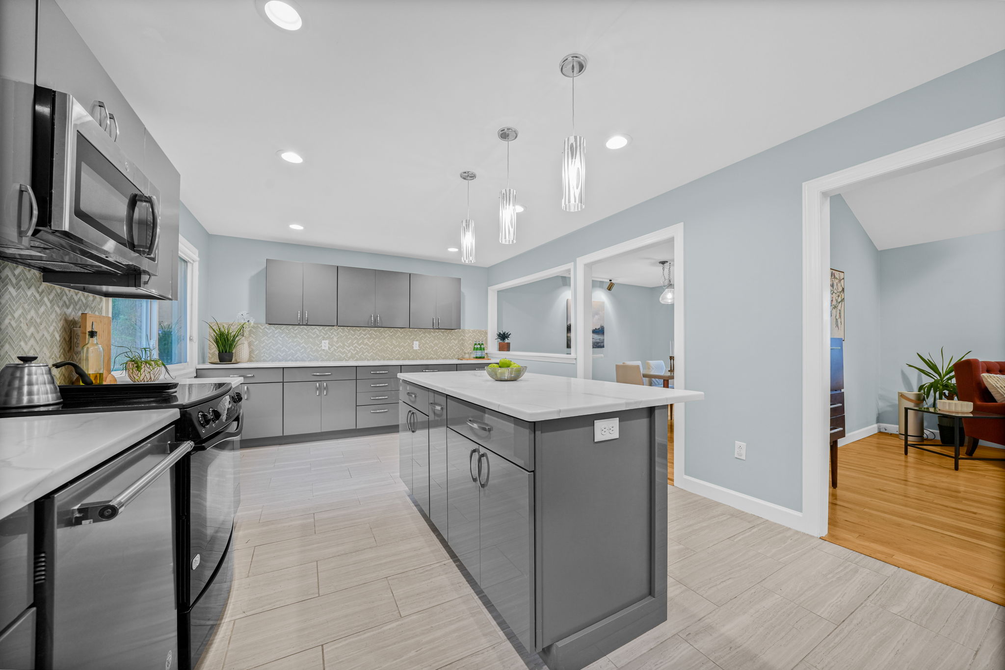 Denville Twp, New Jersey, 07834, United States, 4 Bedrooms Bedrooms, ,3 BathroomsBathrooms,Residential,For Sale,1928892
