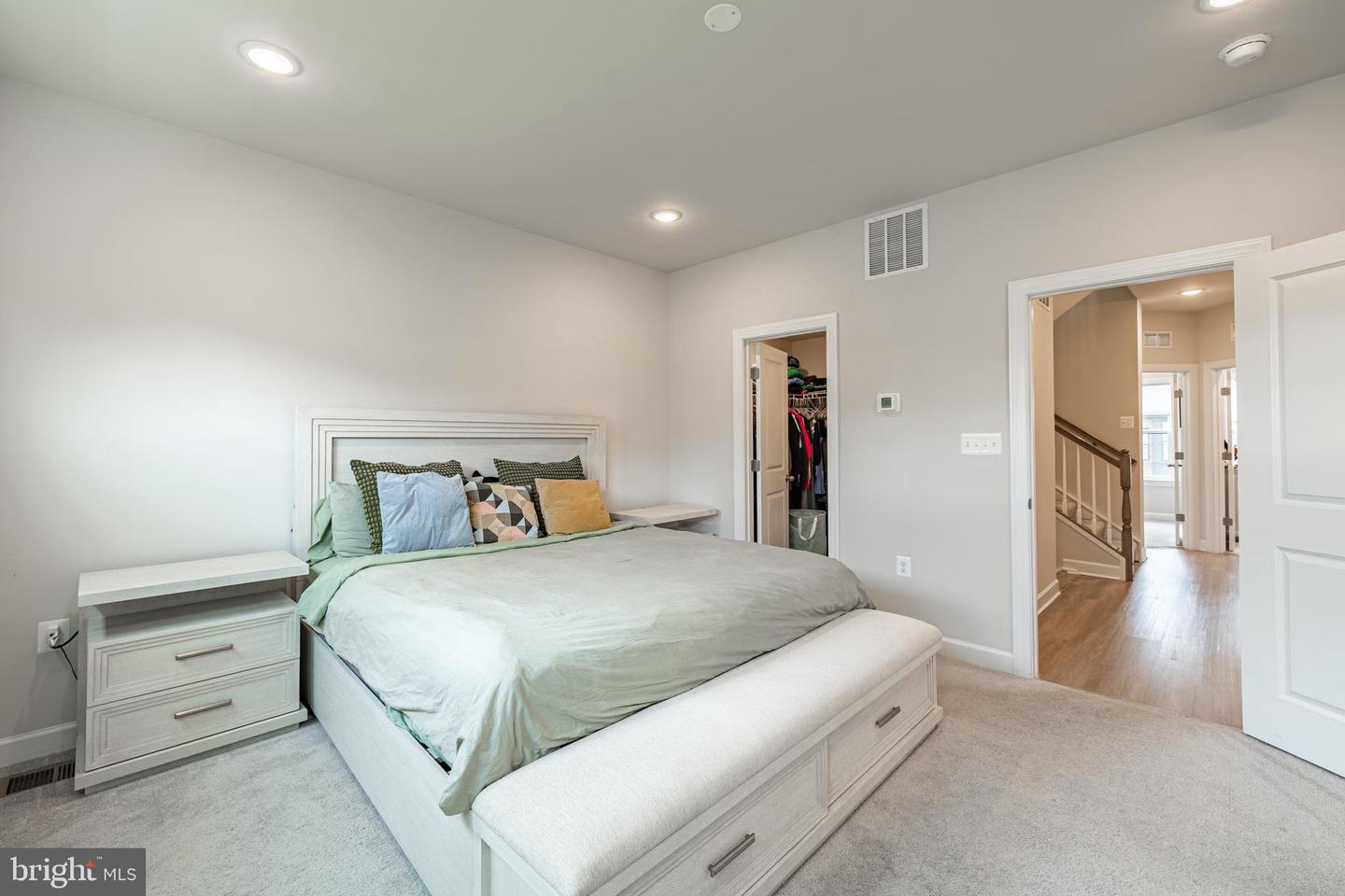 Alexandria, Virginia, 22306, United States, 3 Bedrooms Bedrooms, ,5 BathroomsBathrooms,Residential,For Sale,1913376